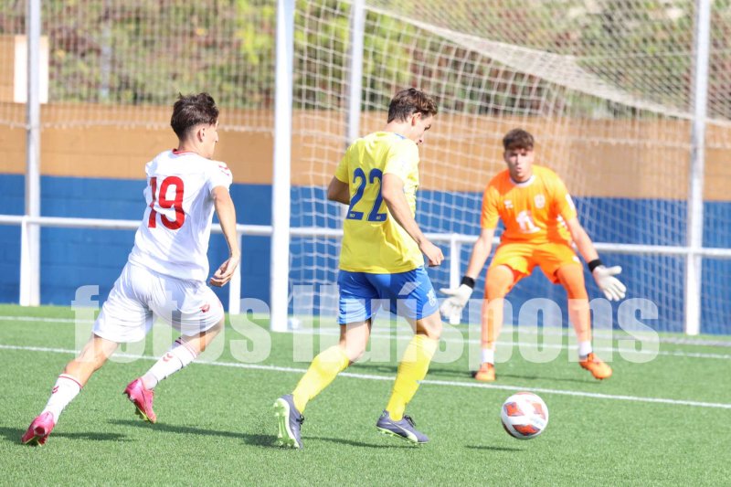 Lliga Comunitat: Facu da una trabajada victoria al Dénia frente a un correoso Eldense B (1-0) Lliga Comunitat: Facu da una trabajada victoria al Dénia frente a un correoso Eldense B (1-0)